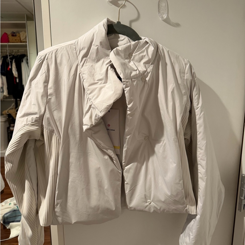 Lululemon Sleek City Women's White Puffer Jacket